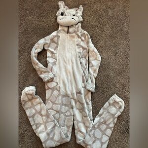 Adorable Cream Giraffe Animal Print Women's Pajama Onesie XS 0-2